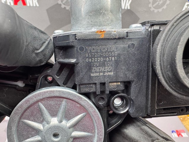 698200D590 Стеклоподъемник передней левой двери купить Ирпень