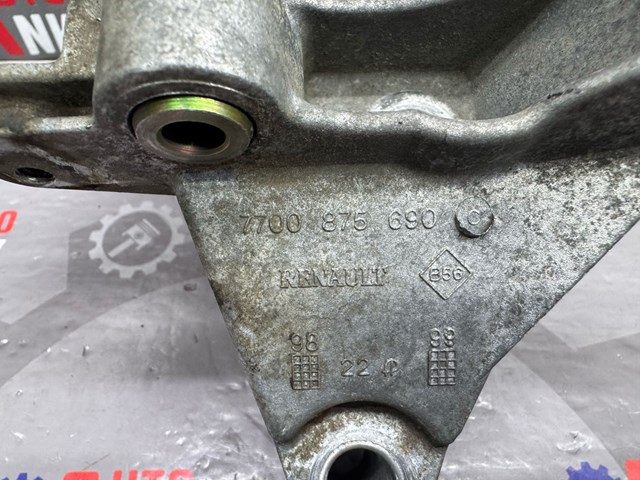 RENAULT 7700875690 Кронштейн генератора в наличии Днепр