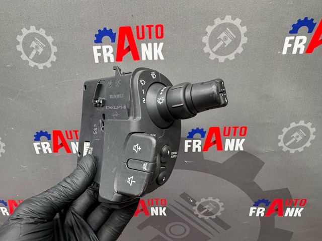 7701065698 RENAULT Правый подрулевой переключатель купить в Житомир