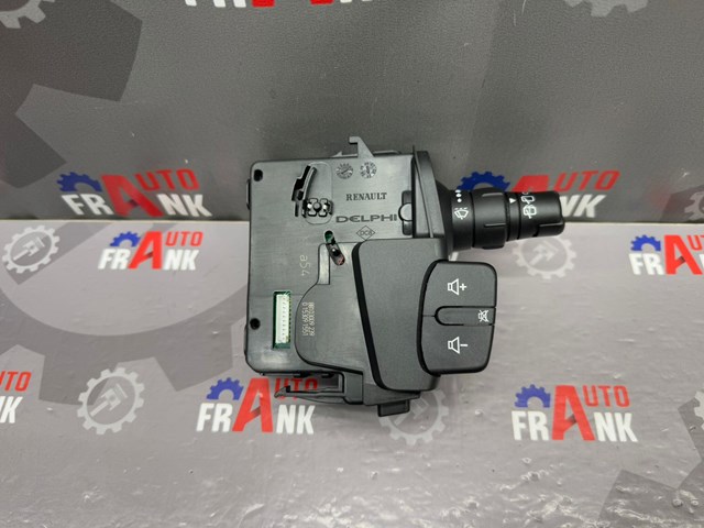 7701068115 RENAULT Переключатель подрулевой правый купить в Кривой Рог
