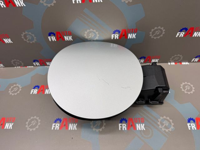 RENAULT 788309557R Лючок бензобака (топливного бака) в наличии Чернигов