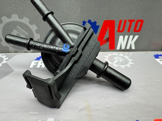7P5121671 PORSCHE купить в Черкассы
