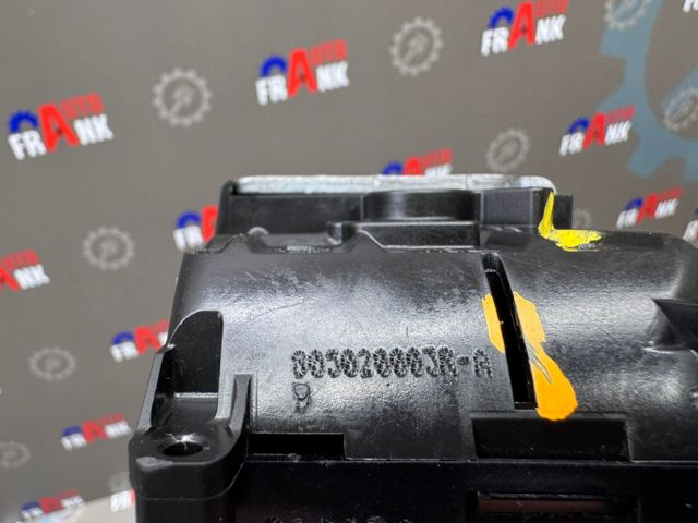 805020003R RENAULT Замок двери передней правой купить в Одесса