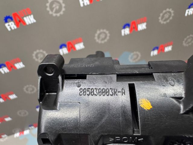 RENAULT 805030003R Замок двери передней левой в наличии Одесса