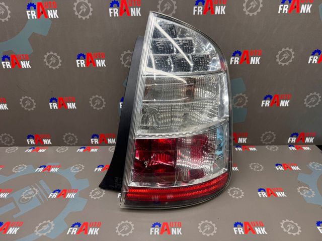 Задняя правая фара 8155147090 TOYOTA