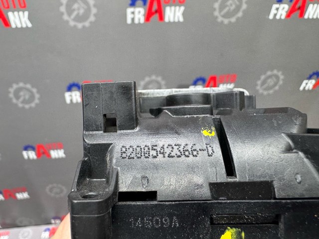 8200542366 Замок двери боковой сдвижной правой купить Черкассы