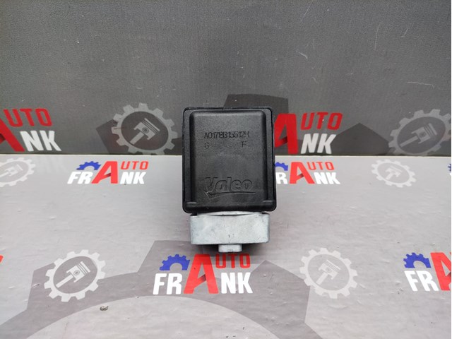 Механизм блокировки рулевого колеса 8200604932 RENAULT