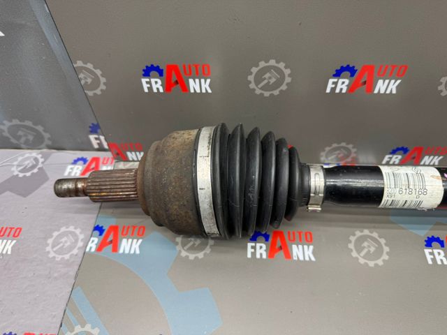 8200618168 RENAULT Полуось (привод) передняя правая купить в Николаев