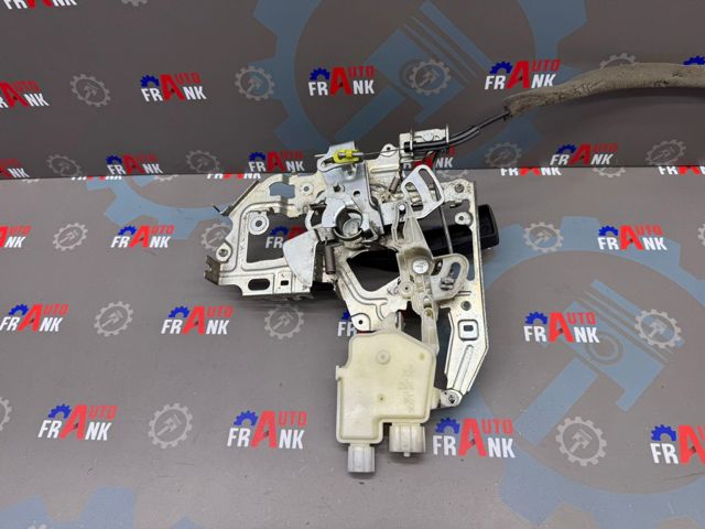 RENAULT 8200766888 Замок двери задней правой распашной в наличии Николаев