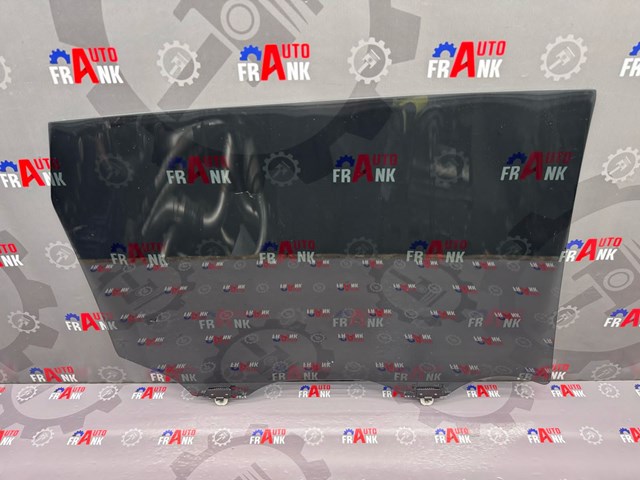 Стекло заднее левое 823014CA0B NISSAN