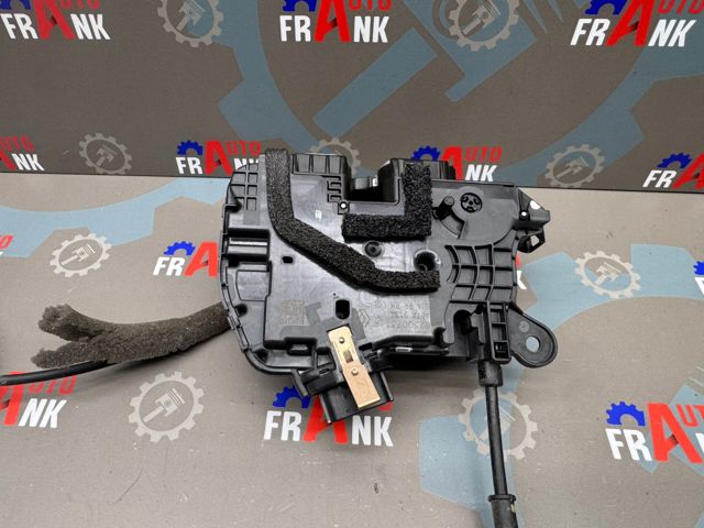 825007311R RENAULT Замок двери задней правой купить в Украина