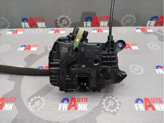 825037100R RENAULT Замок двери задней левой купить в Чернигов