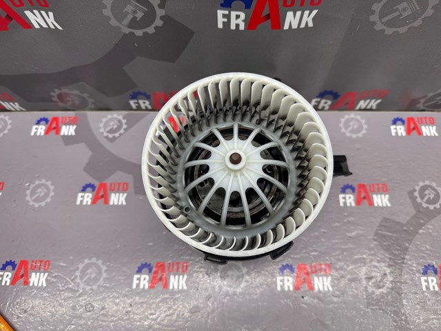 VAG 8K1820021C Вентилятор печки в наличии Павлоград