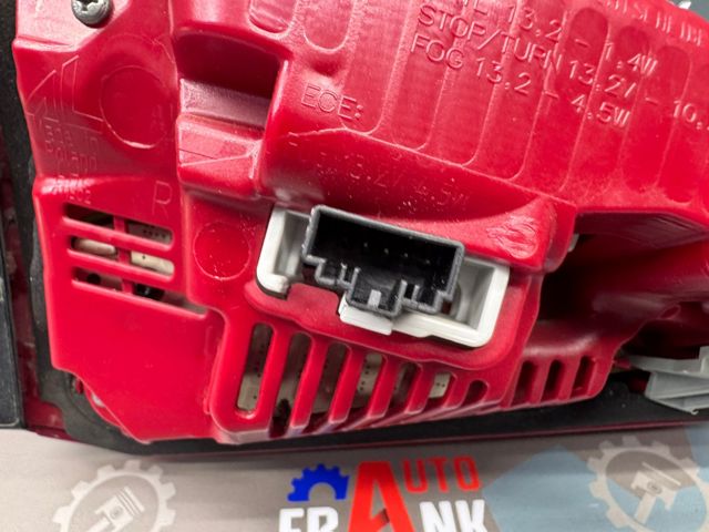 VAG 8K9945094E Фонарь задний правый внутренний в наличии Черкассы