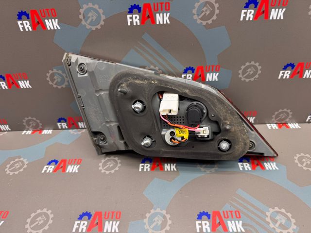 924043Z300 Фонарь задний правый внутренний купить Одесса