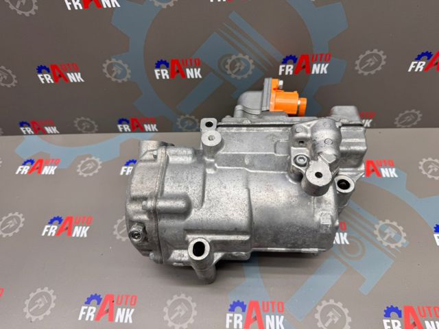 RENAULT 926004760R Компрессор кондиционера в наличии Винница