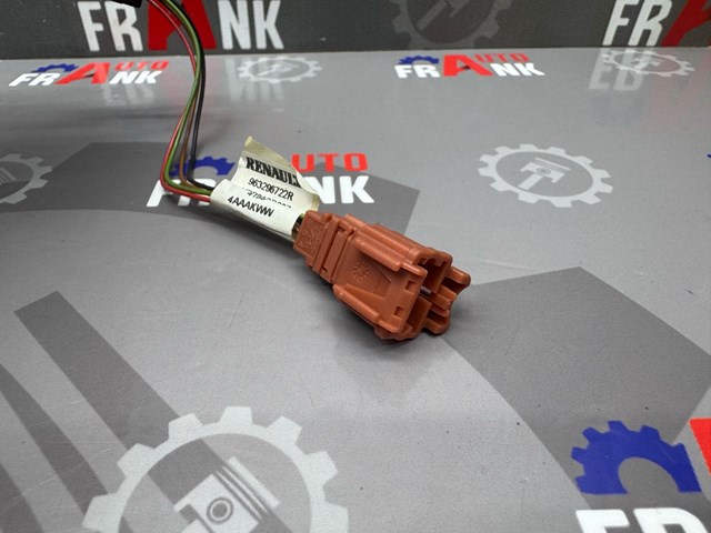 RENAULT 963296722R в наличии Винница