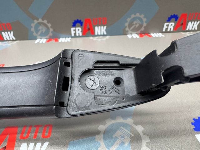 PEUGEOT 96868957XT в наличии Полтава