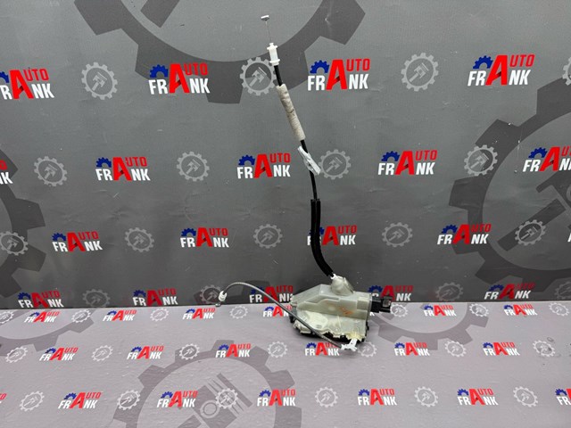 Дверной замок передний правый 9810423480 PEUGEOT