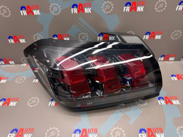 Задний левый внешний фонарь 9823216780 PEUGEOT