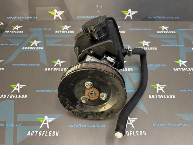 MERCEDES A0034667101 Насос ГУР в наличии Тернополь
