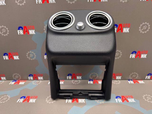MERCEDES A20583005019051 Решетка вентиляции салона в подлокотнике задняя в наличии Украина