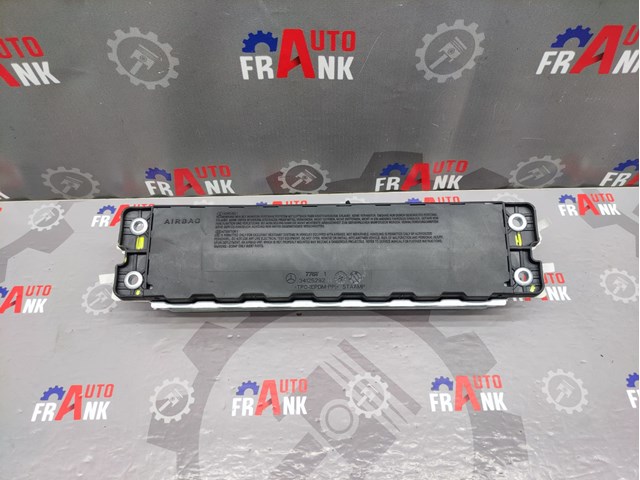 Эйрбэг защиты коленей нижняя A2058601600 MERCEDES