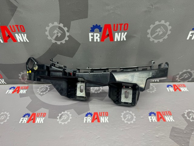 Крепление бамера правое A2058850465 MERCEDES