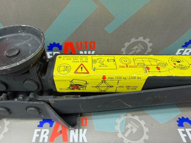 MERCEDES A6395800218 Домкрат в наличии Хмельницкий