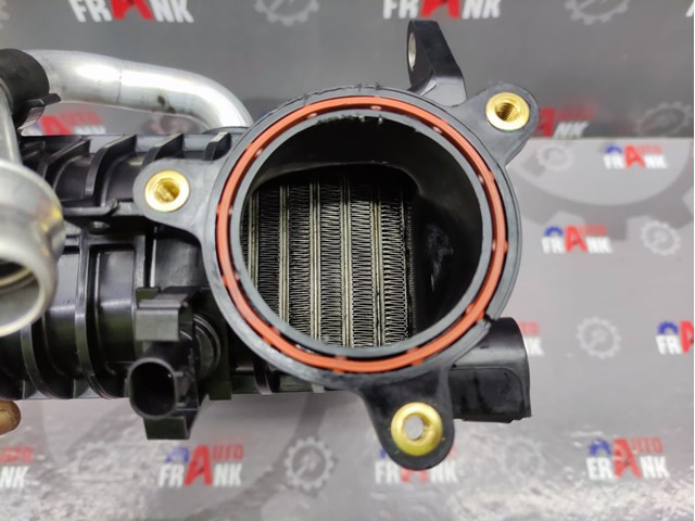 A6540906100 MERCEDES Радиатор интеркуллера купить в Днепр