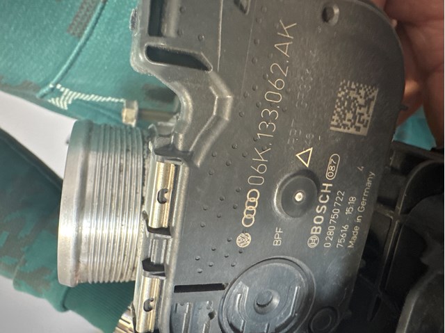 Дроссельная заслонка 06K133062AK VAG