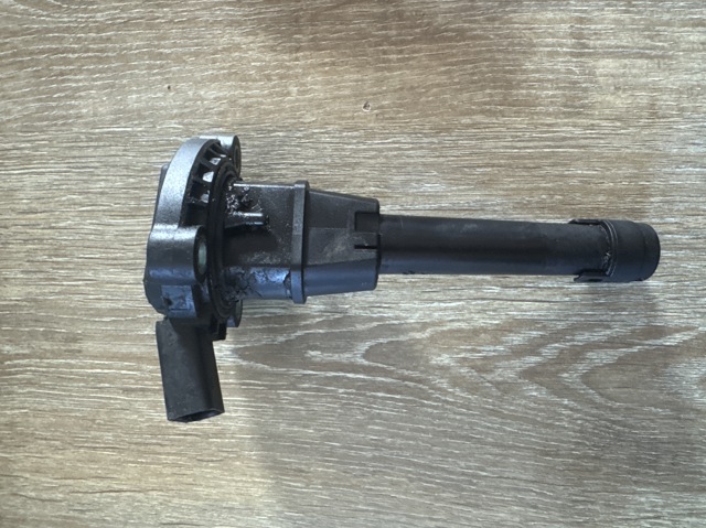 Датчик уровня масла 06L907660 VAG