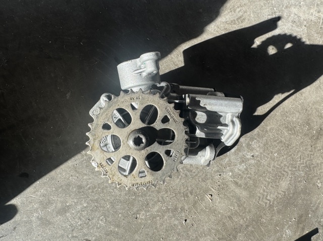 Помпа масляная 06M115103T VAG