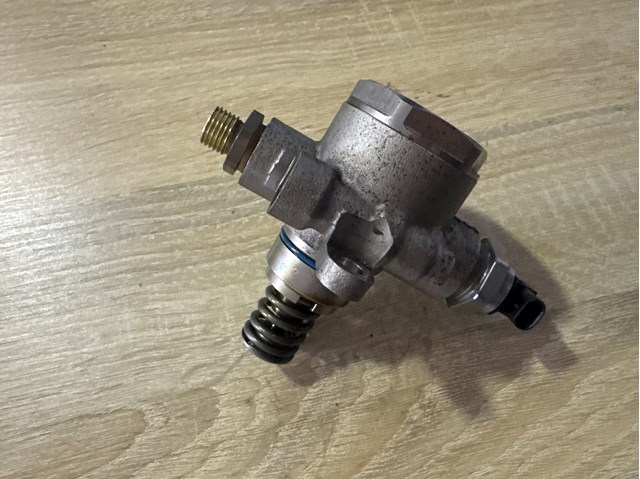 Насос топливный высокого давления (ТНВД) 06M127026H VAG