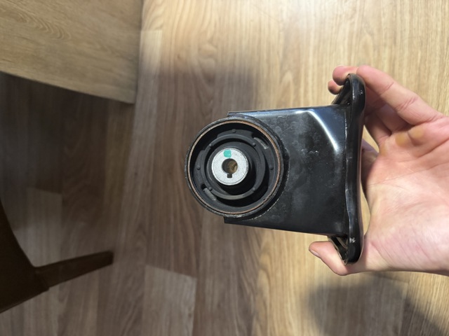 Задняя подушка двигателя 218G0GI000 HYUNDAI