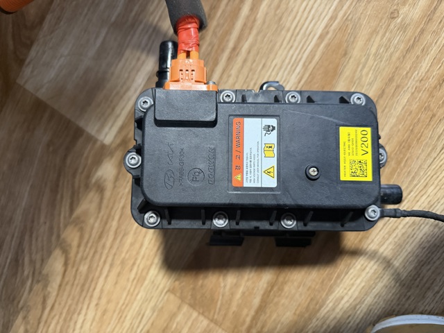 Обогреватель батареи 375V2GI100 HYUNDAI
