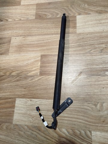 Амортизатор двери багажника 4KE827851A VAG