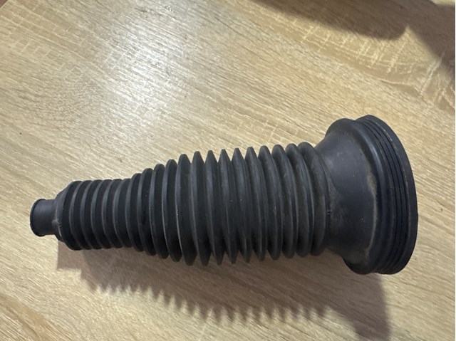 Пыльник рулевого механизма/рейки, правый 4M0423832B VAG