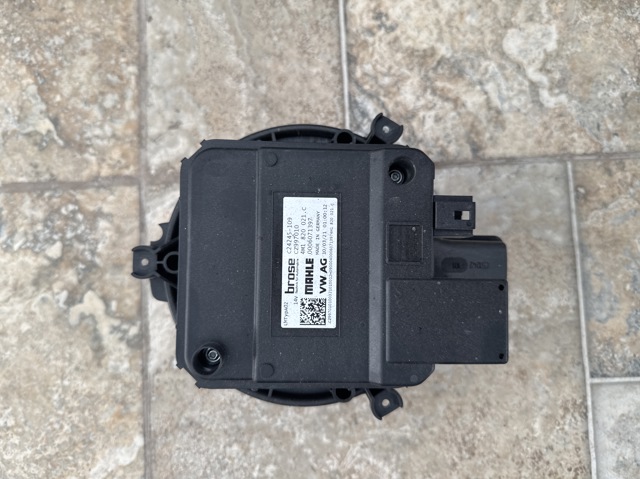 Вентилятор печки 4M1820021C VAG