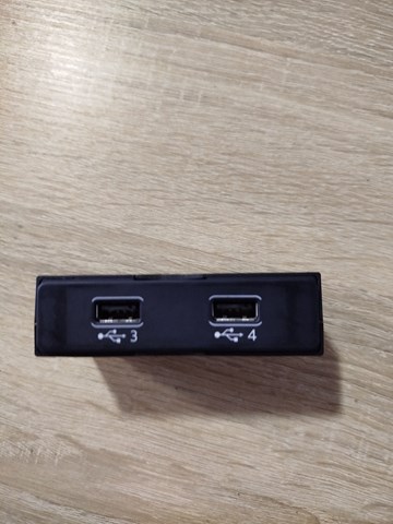 USB-разветвитель 4N0035722 VAG