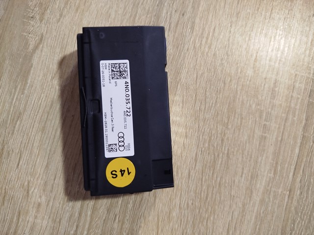 VAG 4N0035722 USB-разветвитель в наличии Киев