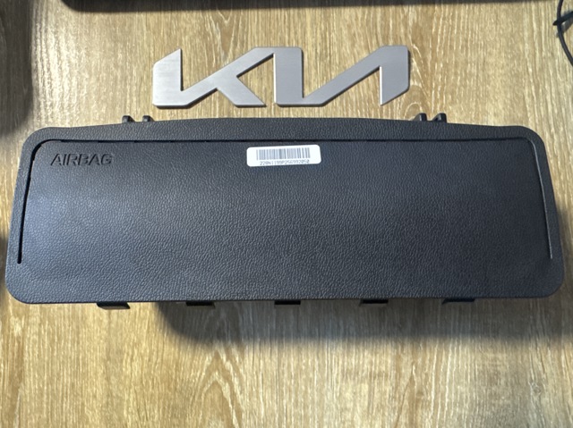 Подушка Айрбег водителя защиты коленей 80200L8000 HYUNDAI