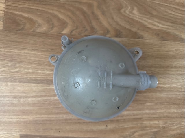  Расширительный бачок 80A121405AK VAG