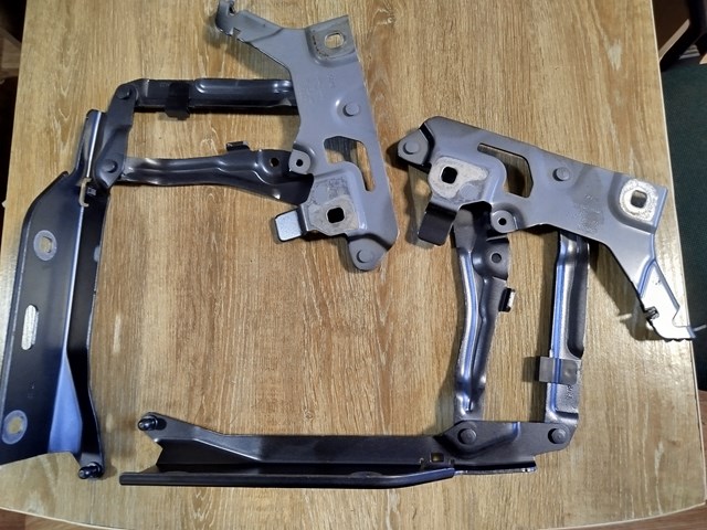 80A823301C VAG Петля капота левая купить в Хмельницкий