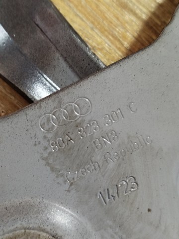VAG 80A823301C Петля капота левая в наличии Львов