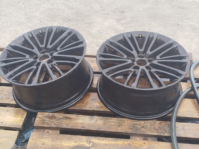 VAG 8W0601025BE Диски колесные в наличии Чернигов