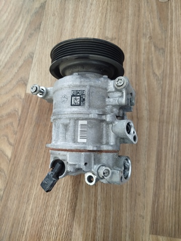 Компрессор климатической установки 8W0816803J VAG