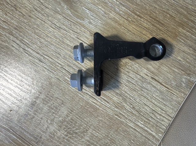 Завеса двери передней правой 8W0831404A VAG