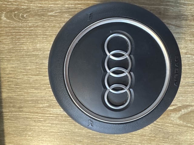 Подушка в руле 8W0880201 VAG