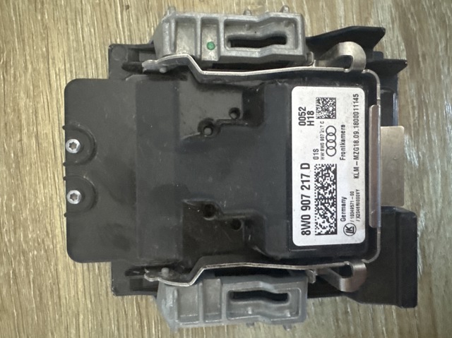 Камера системы обеспечения видимости 8W0907217D VAG